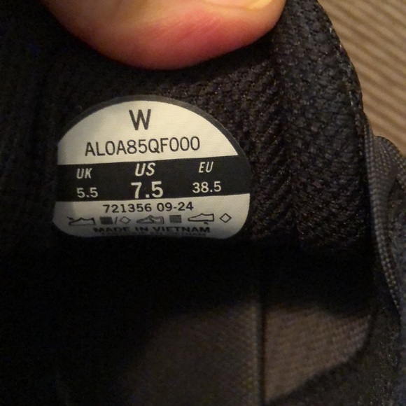 Ladies Altra Torin 8.  Sz 7.5 - Picture 6 of 8